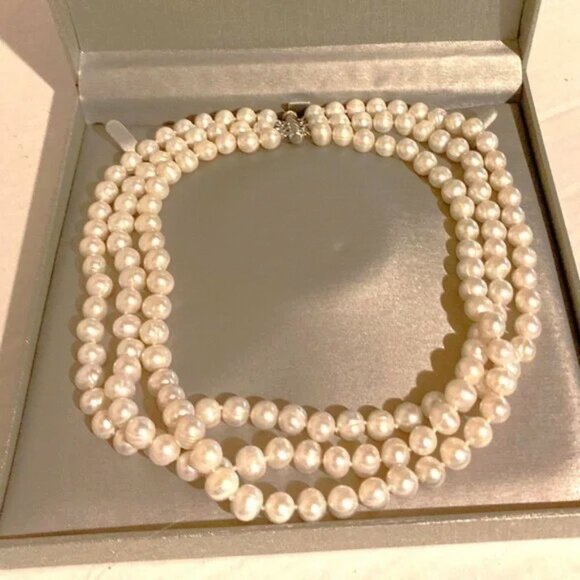 Zales Jewelers Three-Stranded Freshwater Cultured Pearl Necklace w/Silver Clasp - Picture 4 of 12